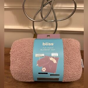 Bliss 4 Piece Dusty Rose Travel Blanket Set